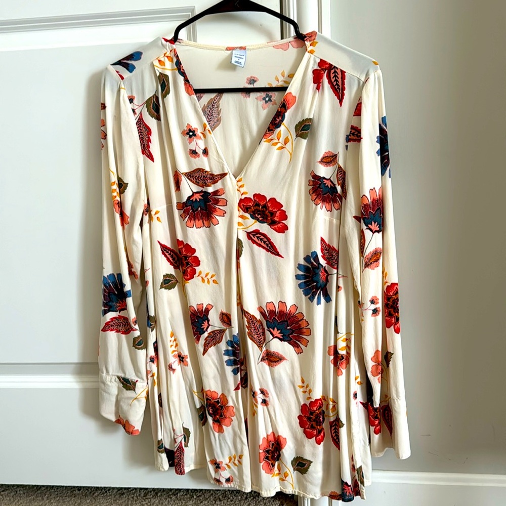 Old Navy Maternity Tunic Top